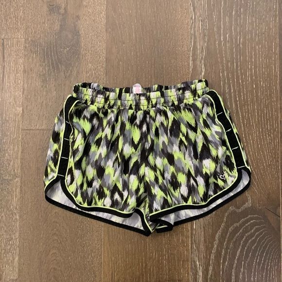 Justice mesh lined track shorts size 18 - Picture 3 of 4